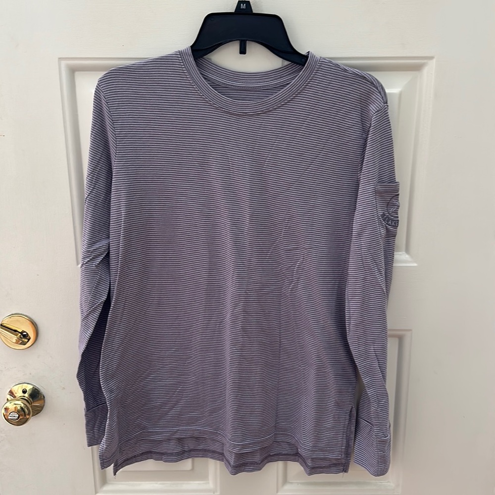 Lakegirl long sleeve T. Purple stripes, women’s size M, poly/cotton/rayon.